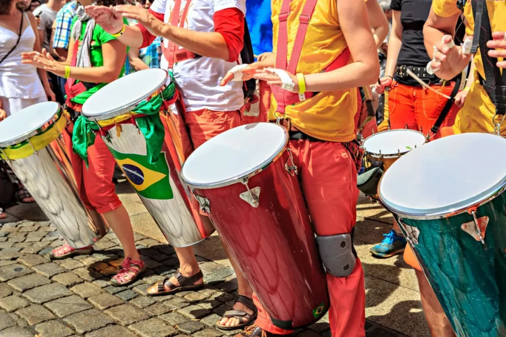 O que os instrumentos populares brasileiros revelam sobre a identidade regional